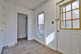 5366 Tyndall Ave, Cincinnati, OH 45233 - Photo 13