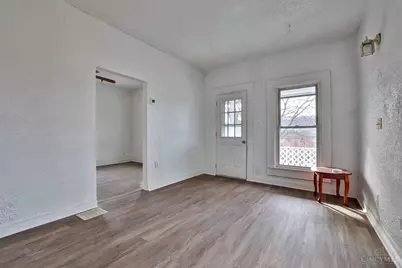 5366 Tyndall Avenue, Cincinnati, OH 45233 - Photo 7