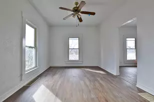 5366 Tyndall Ave, Cincinnati, OH 45233 - Photo 9