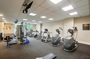 2200 Victory Pkwy, Cincinnati, OH 45206 - Photo 27