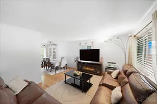 8433 Jonfred Ct, Springfield Township, OH 45231 - Photo 5