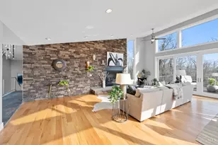 8675 Camargo Club Dr, Indian Hill, OH 45243 - Photo 13