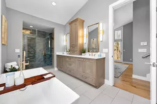 8675 Camargo Club Dr, Indian Hill, OH 45243 - Photo 29