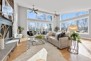 8675 Camargo Club Dr, Indian Hill, OH 45243 - Photo 11