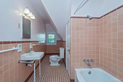 6217 Erie Avenue #FL 3, Cincinnati, OH 45227 - Photo 13