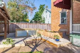 6217 Erie Ave, Cincinnati, OH 45227 - Photo 21