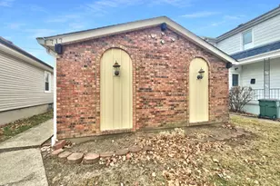 717 Cleveland Ave, Hamilton, OH 45013 - Photo 1