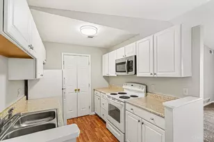 5667 Old Blue Rock Rd, Colerain Township, OH 45247 - Photo 5