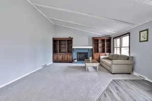 9890 Knollbrook Terrace, Montgomery, OH 45242 - Photo 5