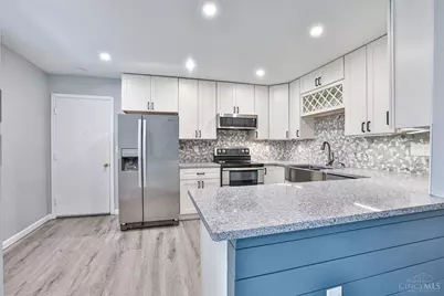 9890 Knollbrook Terrace, Montgomery, OH 45242 - Photo 11