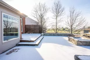 1379 Shaker Run Blvd, Turtle Creek Township, OH 45036 - Photo 9