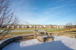 1379 Shaker Run Blvd, Turtle Creek Township, OH 45036 - Photo 13