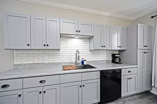 2023 Pleasant Ave, Hamilton, OH 45015 - Photo 11