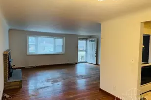 4274 Marette Dr, Union Township, OH 45245 - Photo 3