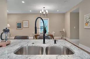 6022 Bramble Ave, Cincinnati, OH 45227 - Photo 13