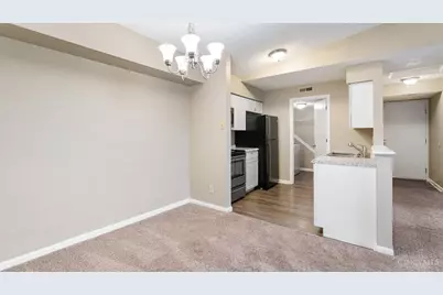 539 Aspen Glen Dr #429, Union Township, OH 45244 - Photo 11