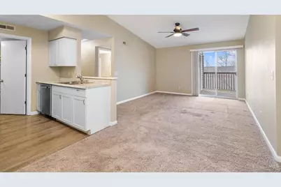 539 Aspen Glen Dr #429, Union Township, OH 45244 - Photo 3