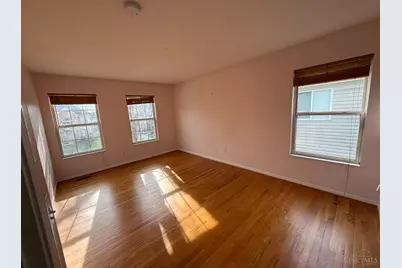 8538 Sunmont Drive, Anderson Township, OH 45255 - Photo 7