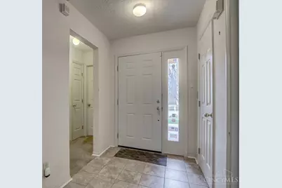 31 Sprucewood Court, Franklin, OH 45005 - Photo 3