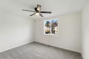 2456 Mustang Dr, Cincinnati, OH 45211 - Photo 23