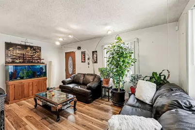 932 Lexington Avenue, Cincinnati, OH 45229 - Photo 3