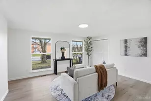 2458 Mustang Dr, Cincinnati, OH 45211 - Photo 9