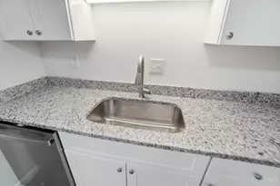 2458 Mustang Dr, Cincinnati, OH 45211 - Photo 17