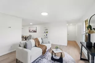 2458 Mustang Dr, Cincinnati, OH 45211 - Photo 11