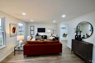 1717 Aspenhill Dr, Springfield Township, OH 45240 - Photo 5