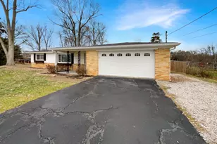 4705 Beechwood Rd, Union Township, OH 45244 - Photo 7