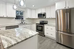 4705 Beechwood Rd, Union Township, OH 45244 - Photo 13