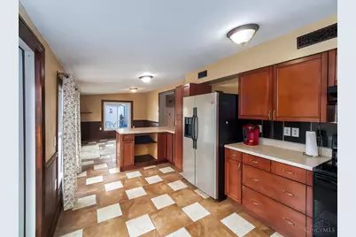 3891 Dieckman Lane, Union Township, OH 45245 - Photo 11