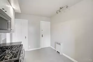 2210 Victory Pkwy, Cincinnati, OH 45206 - Photo 19