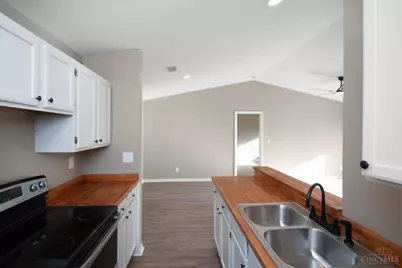 971 Cedar Ridge Drive #11, Pierce Township, OH 45245 - Photo 13