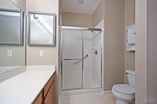 704 Traverse Creek Dr, Miami Township, OH 45150 - Photo 27