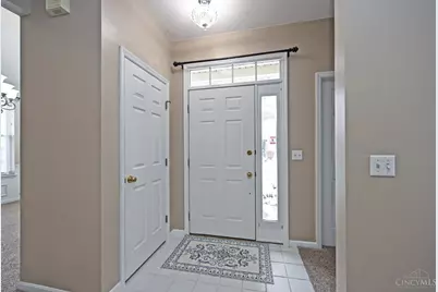 704 Traverse Creek Drive, Miami Township, OH 45150 - Photo 5