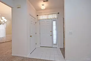 704 Traverse Creek Dr, Miami Township, OH 45150 - Photo 5