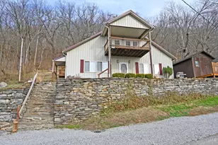 570 Mountain St, Aberdeen, OH 45101 - Photo 1