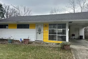 1315 Newport Dr, Springfield Township, OH 45231 - Photo 1