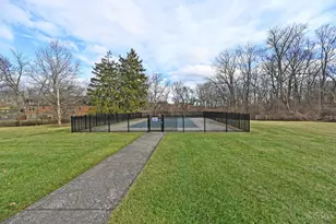 7 Creekwood Square, Glendale, OH 45246 - Photo 35