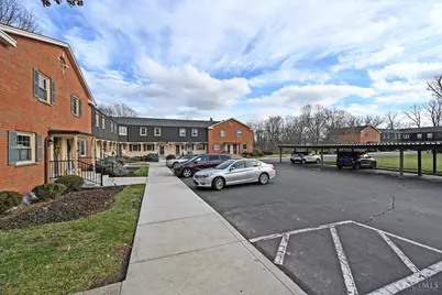 7 Creekwood Square #7, Glendale, OH 45246 - Photo 3