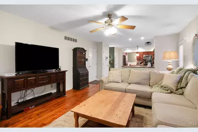 5556 Shady Meadows Drive, Fairfield Township, OH 45011 - Photo 9