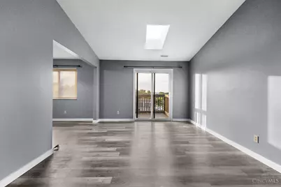 9489 Woodland Hills Drive, West Chester, OH 45011 - Photo 7