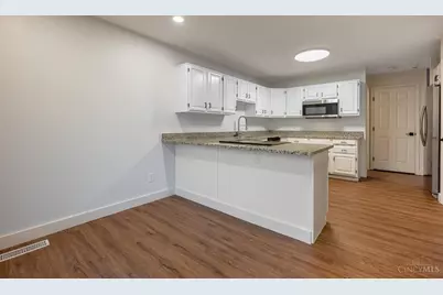 11784 Gable Glen Lane, Symmes Township, OH 45249 - Photo 7