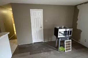 6780 Harrison Ave, Green Township, OH 45247 - Photo 5