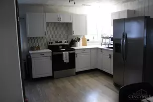 816 E Center St, Blanchester, OH 45107 - Photo 9