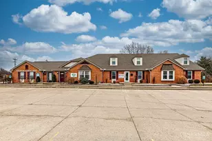 304 Edgewood Dr, Trenton, OH 45067 - Photo 1