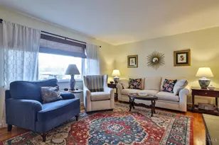 10184 Lochcrest Dr, Springfield Township, OH 45231 - Photo 7