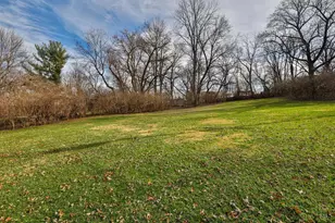 10184 Lochcrest Dr, Springfield Township, OH 45231 - Photo 45