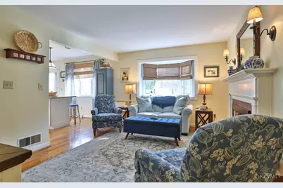 10184 Lochcrest Drive, Springfield Township, OH 45231 - Photo 11